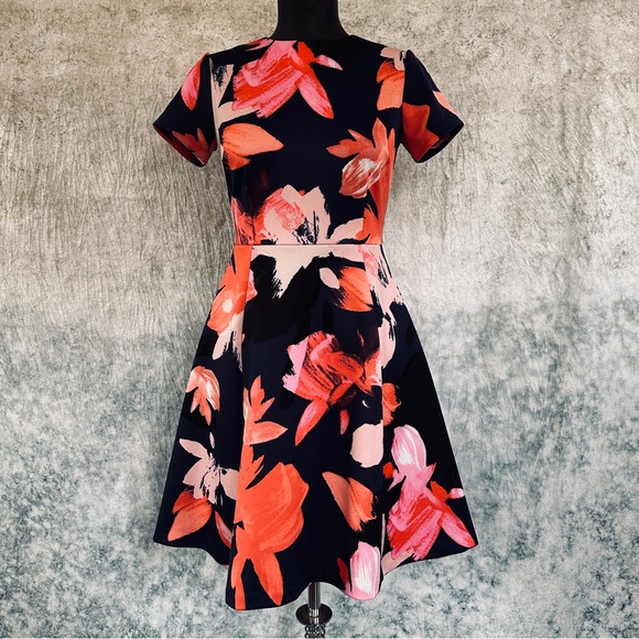 Vince Camuto Navy Floral Midi Dress - Picture 2 of 10